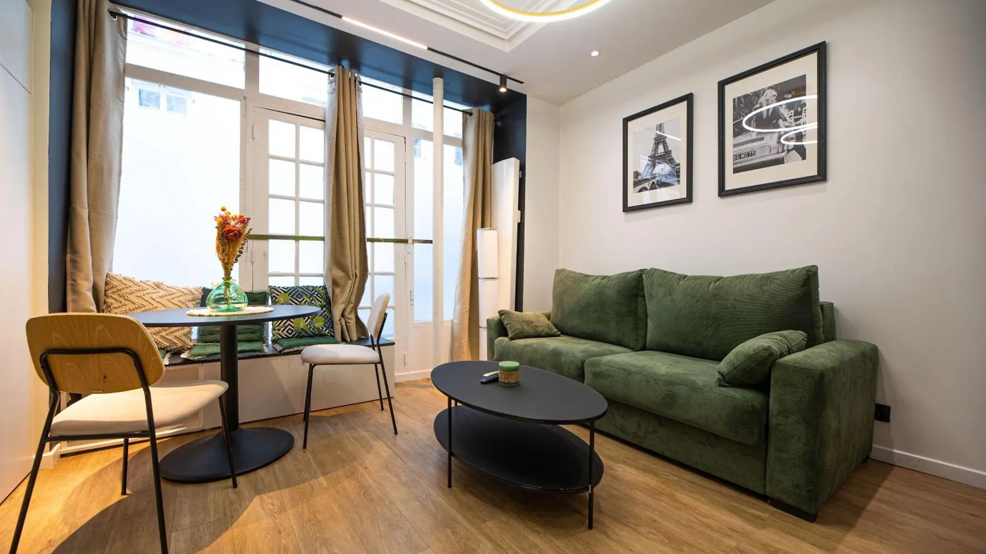 Cosy Home - Moulin Rouge Paris